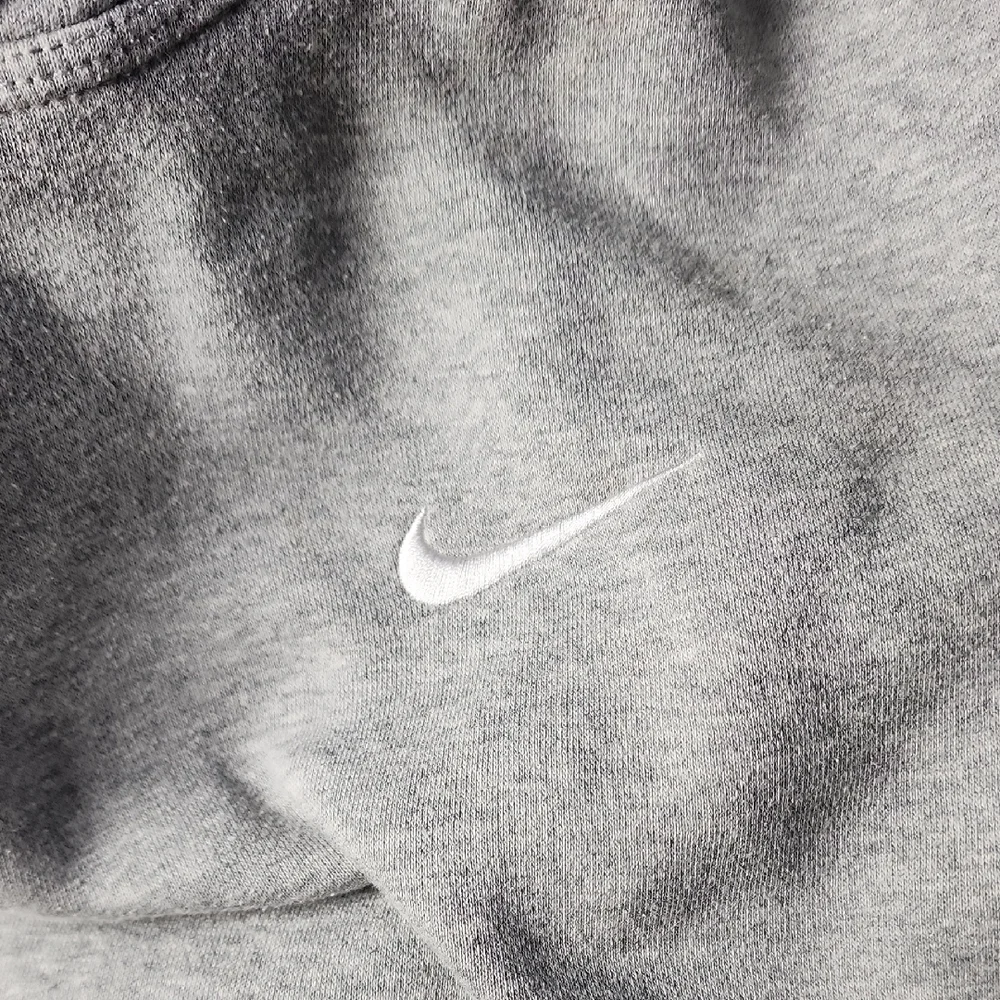 Nike Heather Gray Hoodie - Picture 3 of 6